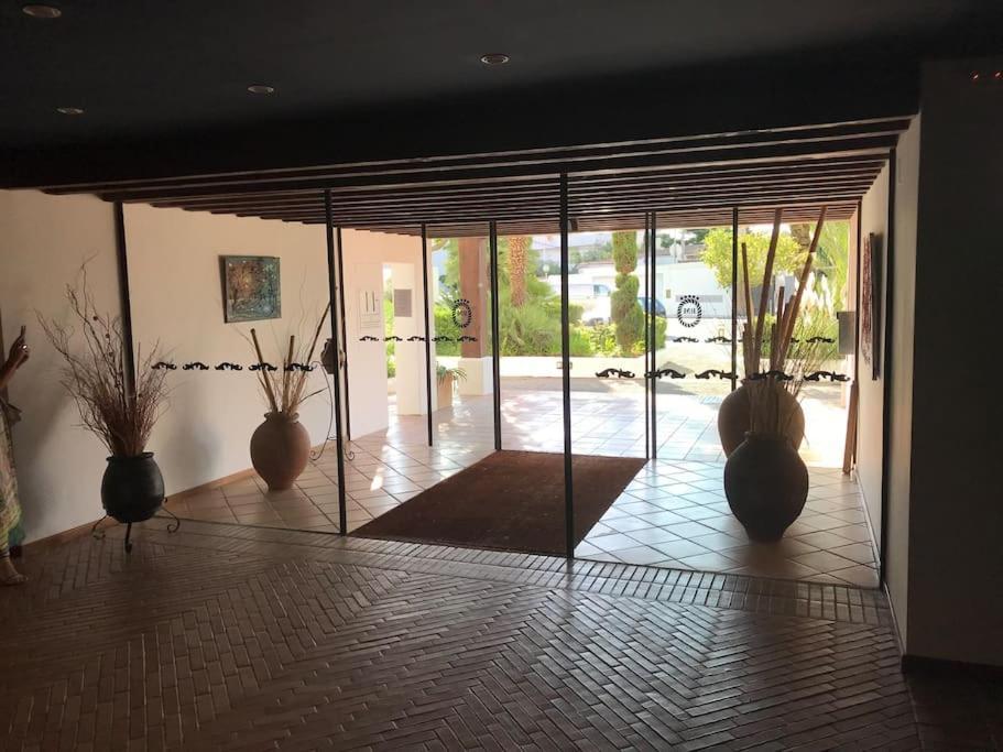 Superbe En Avec Piscine. Appartement *